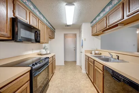 1712 Chittam Dr, Euless, TX 76039 photo 12