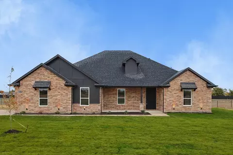 8609 Kassandra Dr, Krum, TX 76249