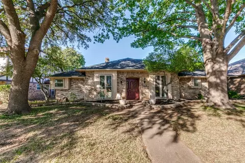 10115 Cimmaron Trl, Dallas, TX 75243