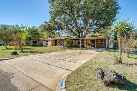 4033 Tejas Trl, Lake Worth, TX 76135
