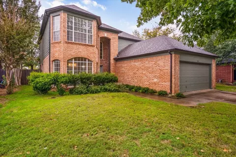 2800 Oakdale Dr, Burleson, TX 76028