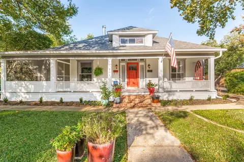 107 E University Ave, Waxahachie, TX 75165