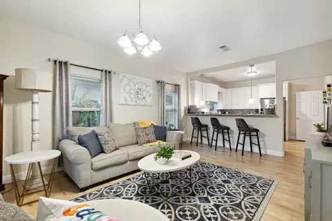 3806 S Main St, Fort Worth, TX 76110