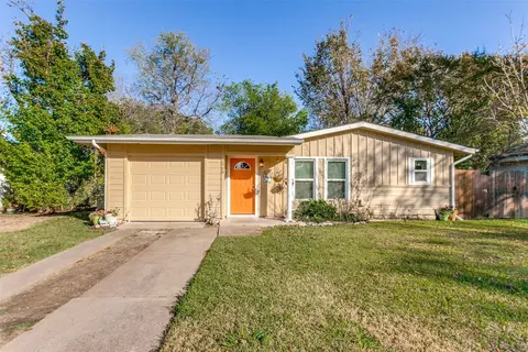 2908 Charles Dr, Garland, TX 75041
