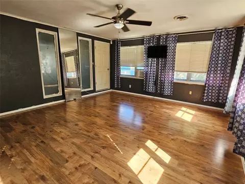 2006 Ridgewood, Irving, TX 75062