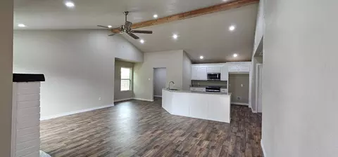 414 N Main St, Grand Saline, TX 75140