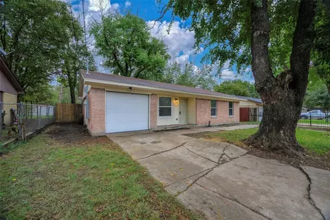 1610 Greenlawn Dr, Dallas, TX 75253