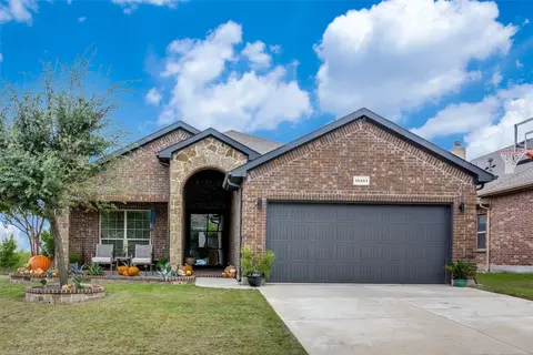 10401 Misty Redwood Trl, Fort Worth, TX 76177