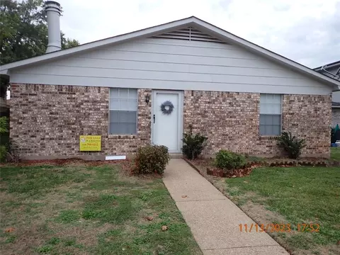 200 Rampart Dr, Bossier City, LA 71112
