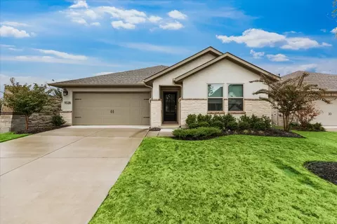 1028 Huckleberry St, Northlake, TX 76226