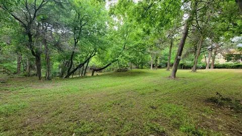 5340 Lantern Ln, Dallas, TX 75236