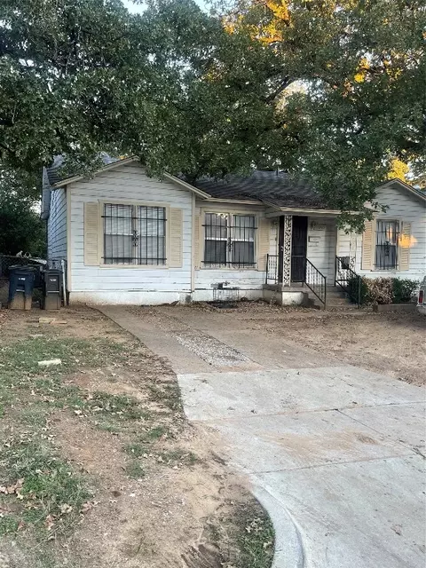 3413 Rufus St, Fort Worth, TX 76119