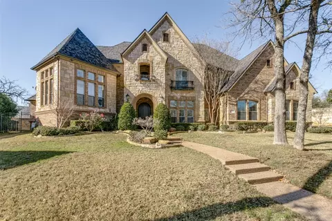 5 Spyglass Ct, Trophy Club, TX 76262