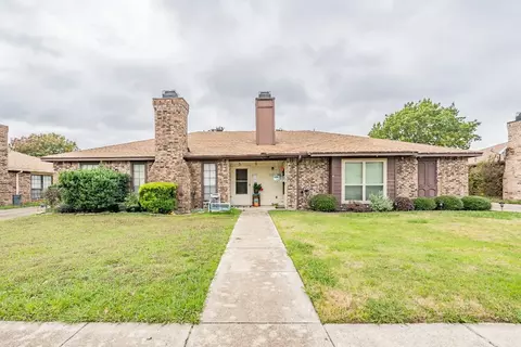 5721 Westchase Dr, North Richland Hills, TX 76180