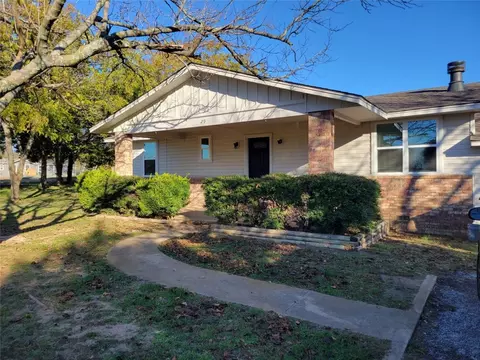 29 Parker Dr, Pottsboro, TX 75076