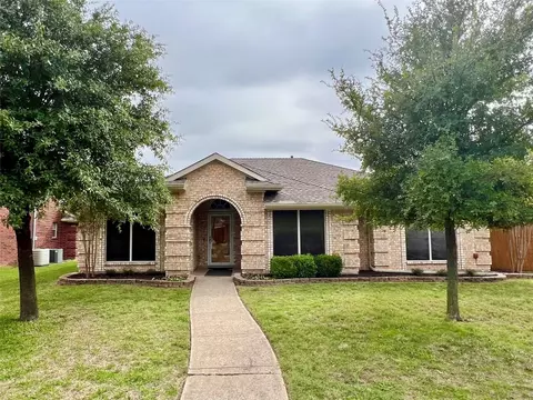 2600 Buck Dr, Mesquite, TX 75181