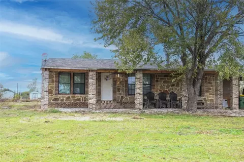 8717 Jeanes Ln, Alvarado, TX 76009