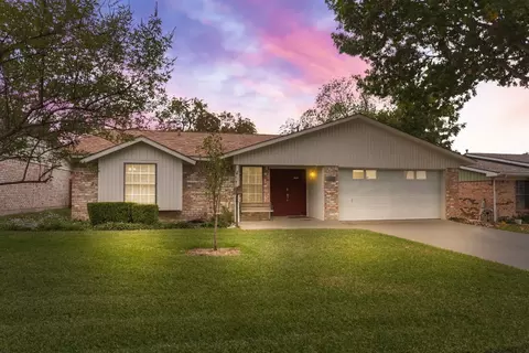 212 Melinda Dr, Mesquite, TX 75149