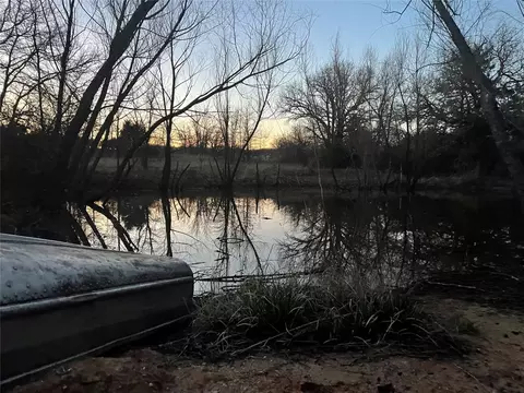 215 Twisted Willow, Sunset, TX 76270 photo 36