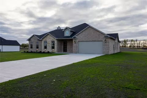 7553 County Road 1052, Celeste, TX 75423 photo 2