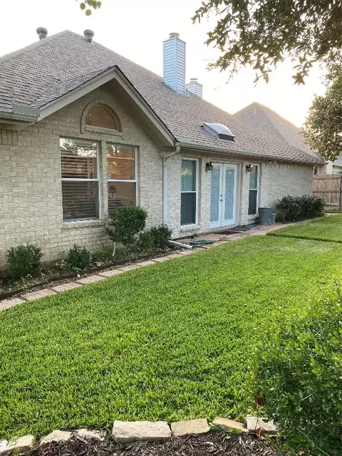 720 Bent Tree Ct, Hurst, TX 76054 photo 6