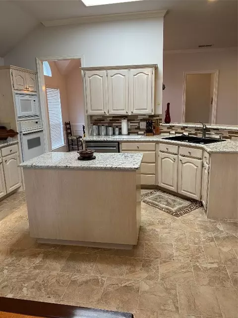720 Bent Tree Ct, Hurst, TX 76054 photo 16