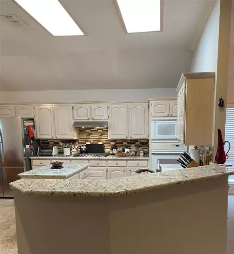 720 Bent Tree Ct, Hurst, TX 76054 photo 17