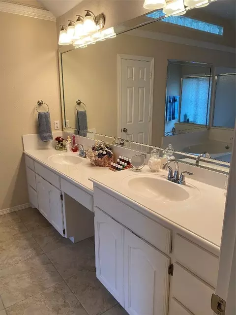 720 Bent Tree Ct, Hurst, TX 76054 photo 25