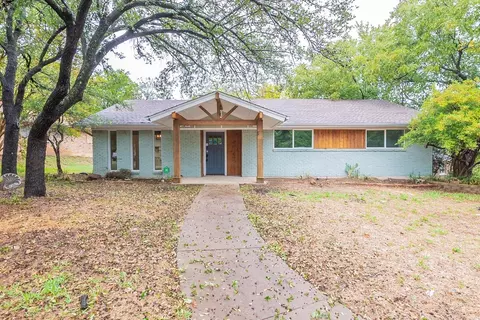 2215 Archer Trl, Denton, TX 76209