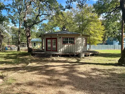 1100 Aloha Rd, Tool, TX 75143