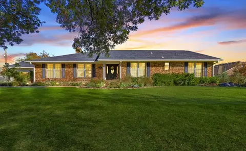 1415 Kelly Ln, Van Alstyne, TX 75495