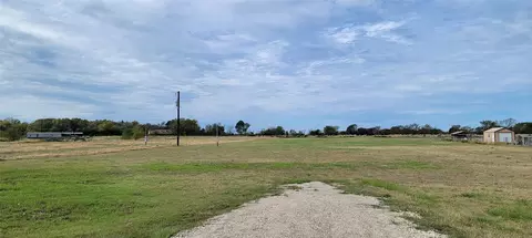 373 Rs County Road 3374, Emory, TX 75440