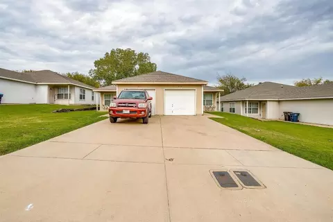 8124 Marydean Ave, Fort Worth, TX 76116