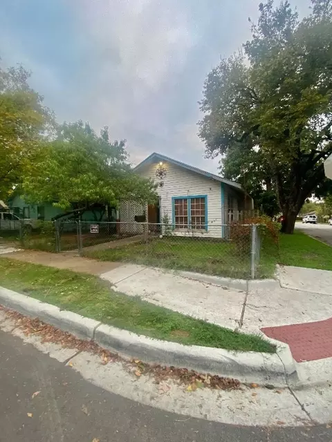 721 W Malta Ave, Fort Worth, TX 76115