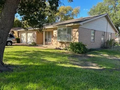 1216 Cloverdale Dr, Richardson, TX 75080