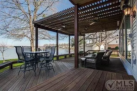 134 Santa Monica Dr, Mabank, TX 75156