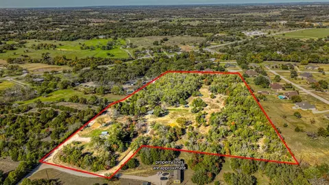 2380 Marilyn St, Weatherford, TX 76085