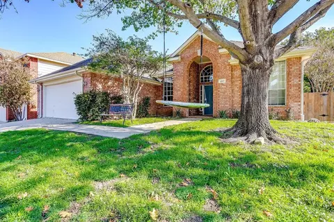 4207 Eagle Ridge Dr, Arlington, TX 76016