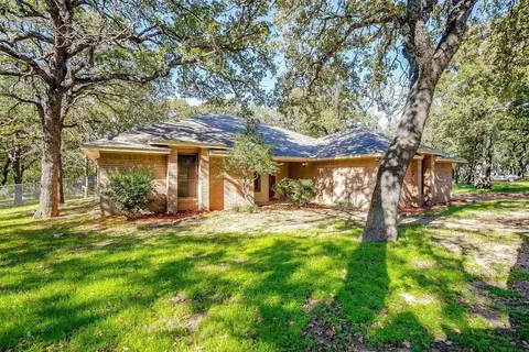 108 Sanchez Creek Ct, Weatherford, TX 76088