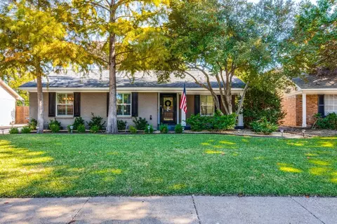 7349 Syracuse Dr, Dallas, TX 75214