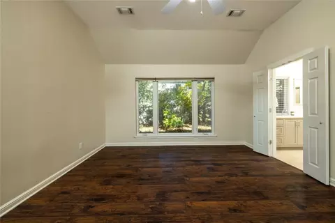 732 Forest St, Grapevine, TX 76051 photo 20