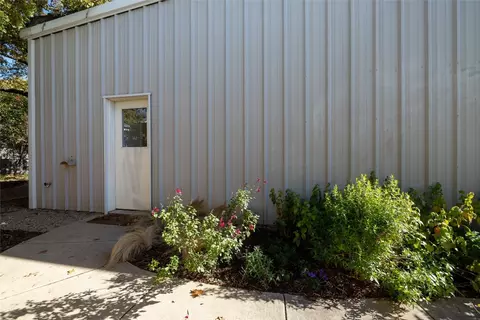 732 Forest St, Grapevine, TX 76051 photo 28