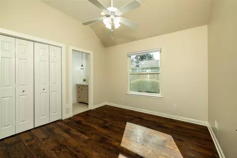 732 Forest St, Grapevine, TX 76051 photo 14