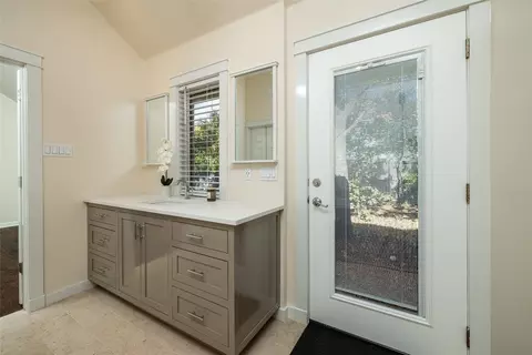 732 Forest St, Grapevine, TX 76051 photo 25
