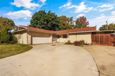 3017 Western Dr, Garland, TX 75042