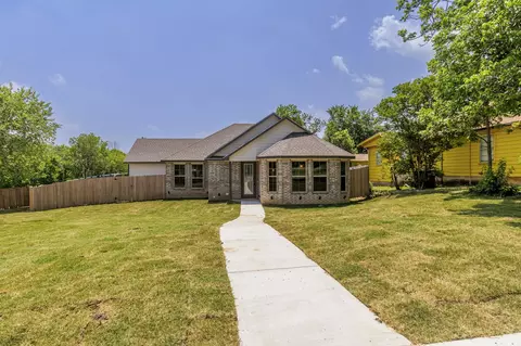 5425 Curzon Ave, Fort Worth, TX 76107