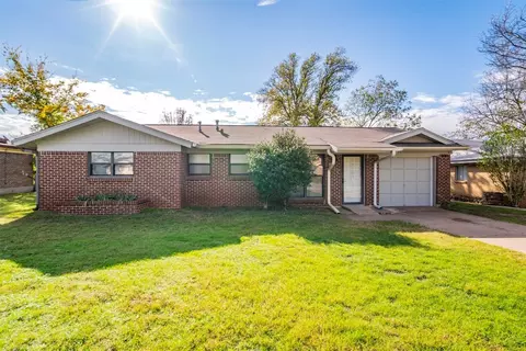 2008 SE 21st St, Mineral Wells, TX 76067