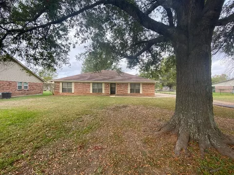 5531 Hickory Ridge Dr, Bossier City, LA 71111
