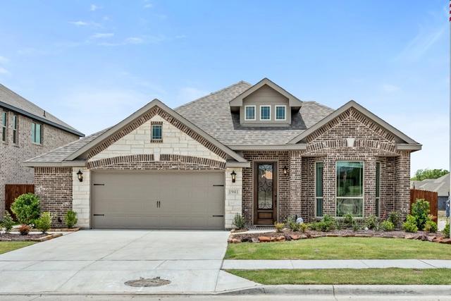 1941 Silverleaf Dr, Glenn Heights, TX 75154