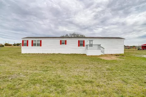 323 Water View Ln, Weatherford, TX 76085